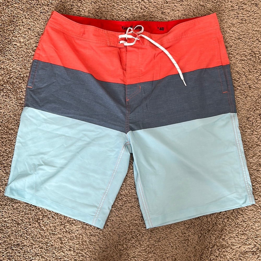 Goodfellow & Co men’s swim trunks, size 40